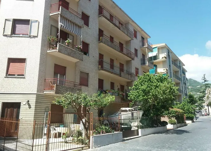 Casa Caterina شقة نولي